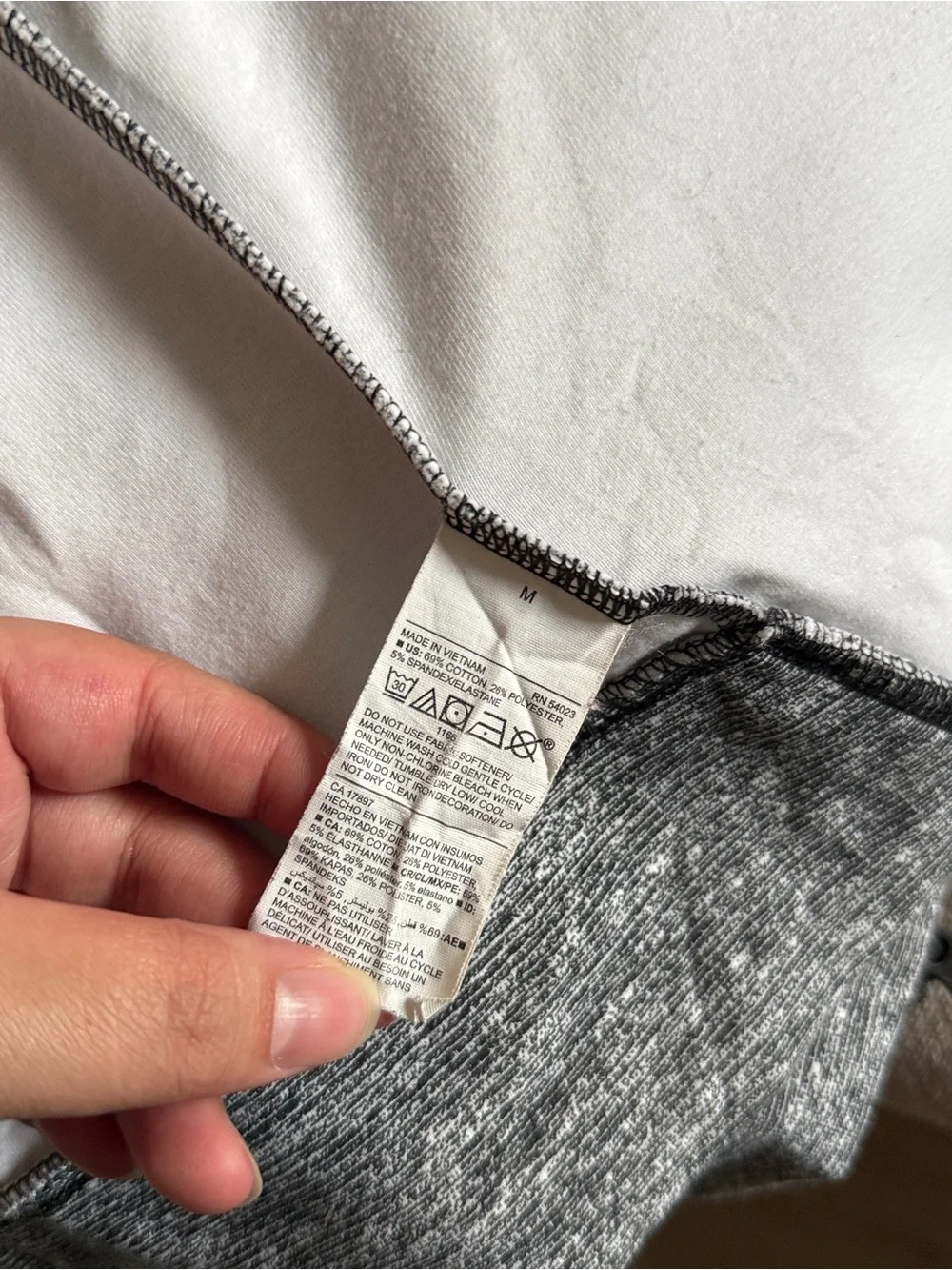 Old Navy Men’s Active Dynamic Fleece Full Zip Hoodie Medium